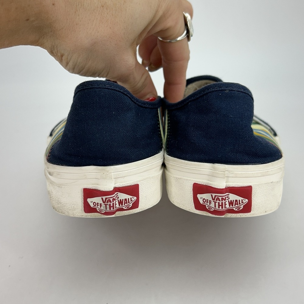 Vans Shoes Womens Size 7 Classic Slip-On Rainbow Stripe Canvas Skate 500714 - Picture 3 of 10
